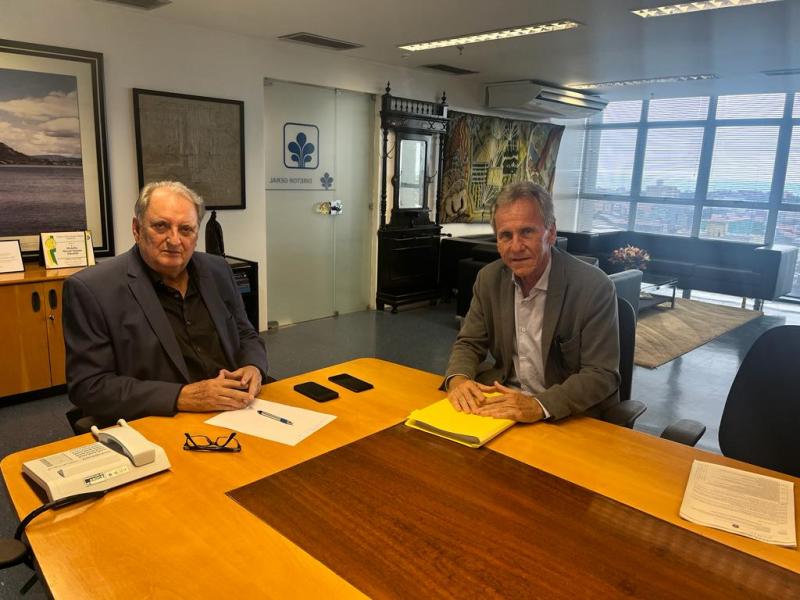 Dom Basílio: Prefeito Roberval se reúne com Diretor Geral do DNOCS em Fortaleza