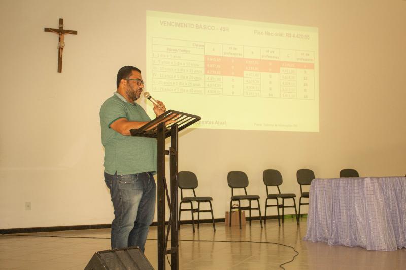 Livramento: SEFAZ PARTICIPA DE ASSEMBLEIA DOS PROFESSORES DO MUNICÍPIO